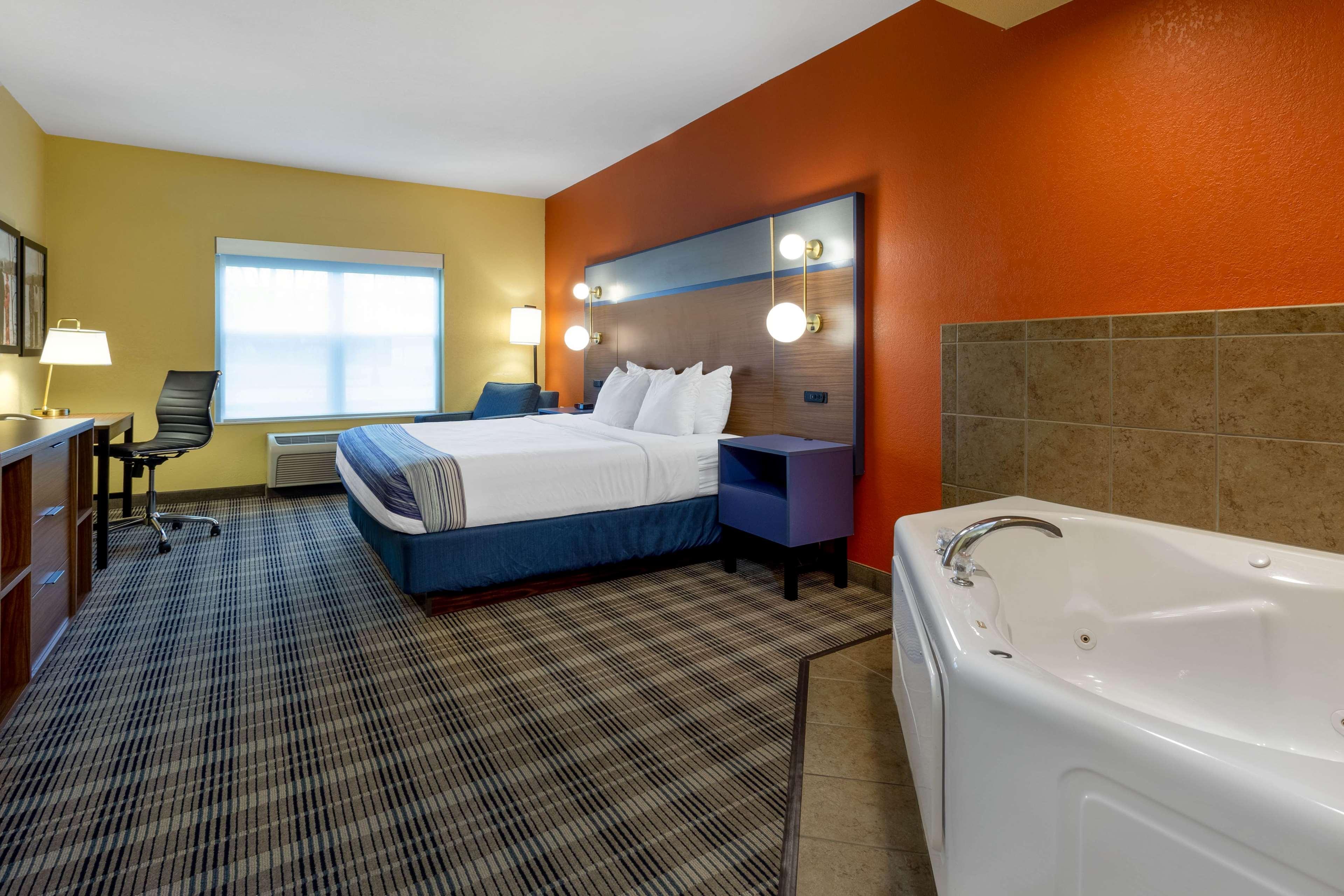Americinn By Wyndham Fulton Clinton Εξωτερικό φωτογραφία