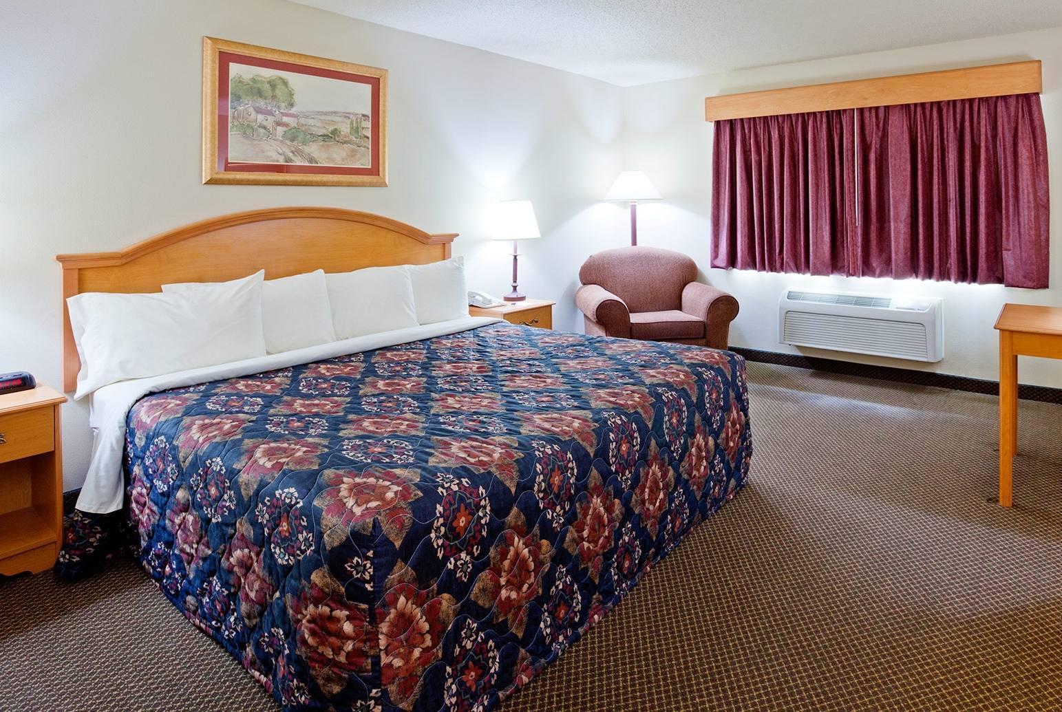 Americinn By Wyndham Fulton Clinton Εξωτερικό φωτογραφία