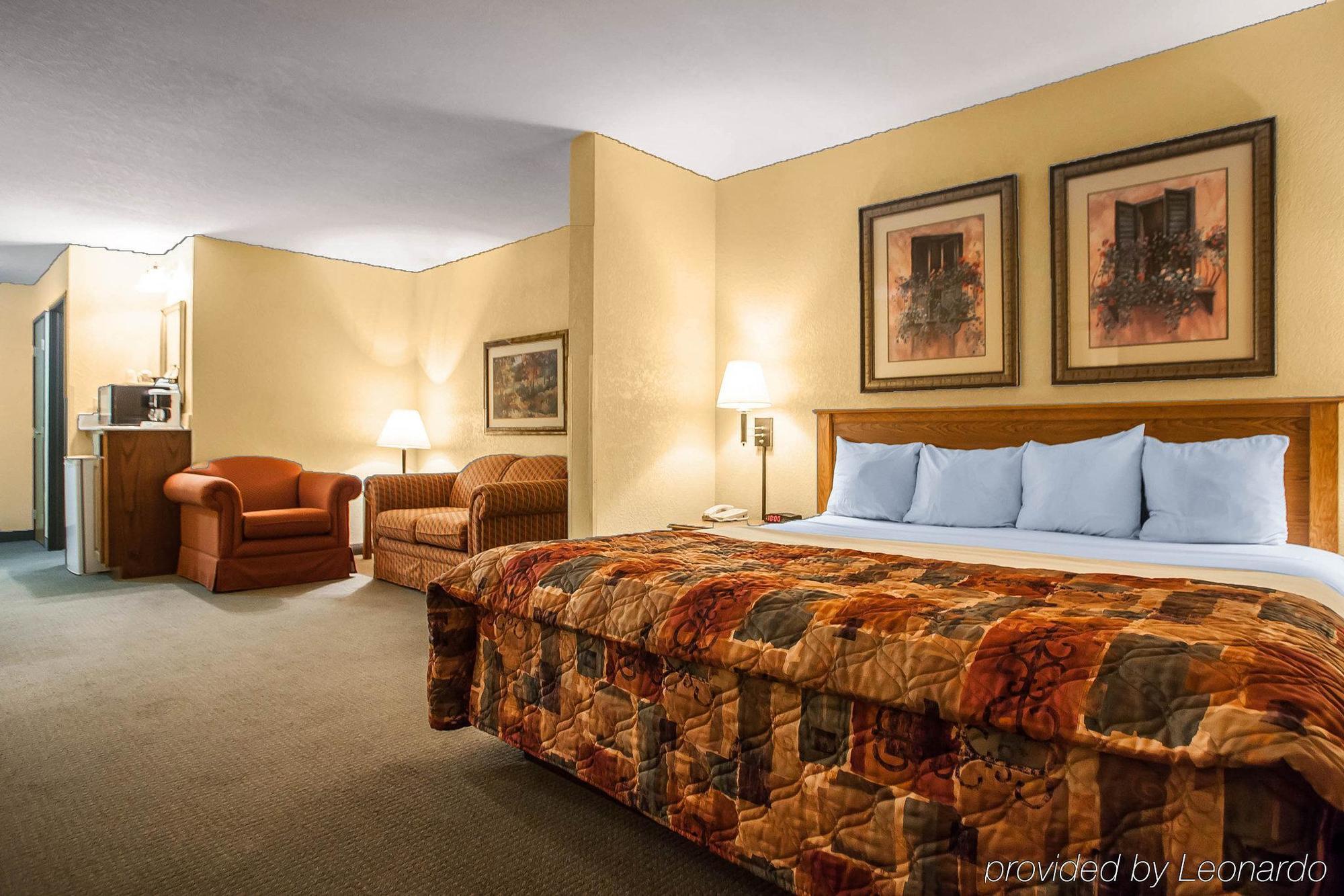 Americinn By Wyndham Fulton Clinton Εξωτερικό φωτογραφία