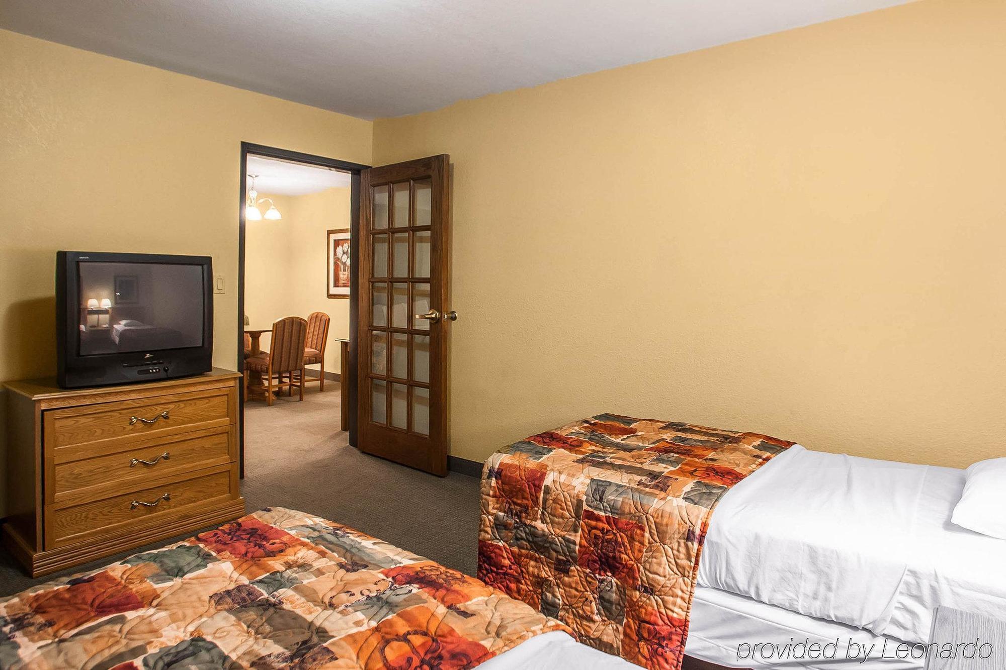 Americinn By Wyndham Fulton Clinton Εξωτερικό φωτογραφία