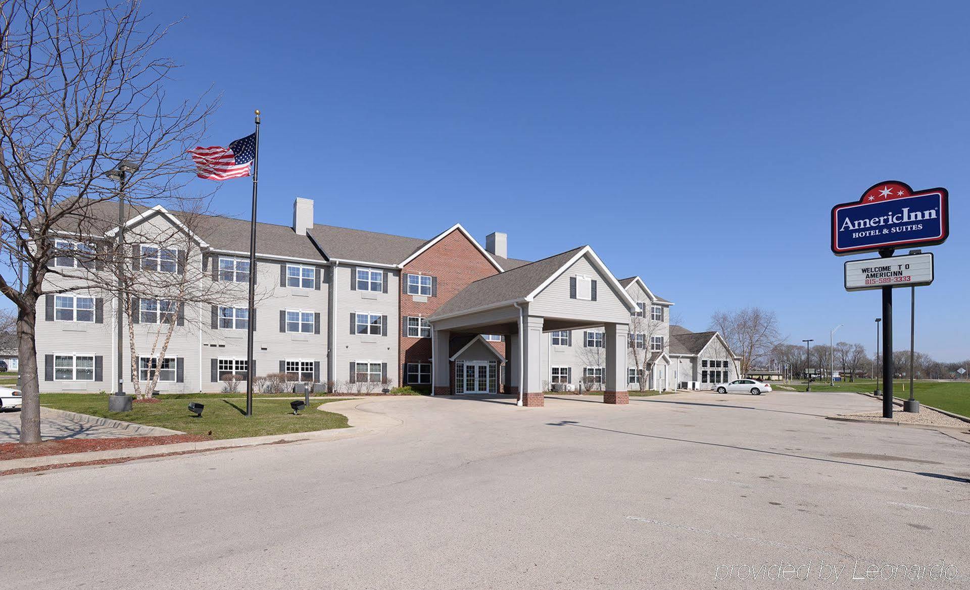 Americinn By Wyndham Fulton Clinton Εξωτερικό φωτογραφία